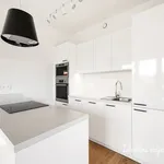 Pronajměte si 3 ložnic/e byt o rozloze 97 m² v Prague