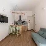 Rent 4 bedroom apartment in Palermo