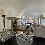 Rent 5 bedroom house of 650 m² in Florence