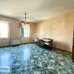 Affitto 2 camera appartamento di 75 m² in Naples