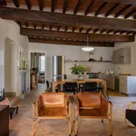 Rent 2 bedroom apartment in Cortona