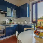 Rent 4 bedroom house of 150 m² in Florence