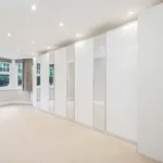 Rent 4 bedroom flat in London