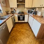 Rent 3 bedroom flat in East Midlands