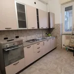 Rent 2 bedroom apartment of 60 m² in Rho