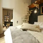 Rent 1 bedroom apartment of 50 m² in Florence