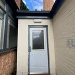 Rent 6 bedroom house in East Midlands