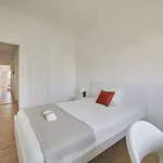 Rent a room in lisbon