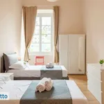 Rent 5 bedroom apartment of 150 m² in Genoa