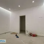 Affitto 3 camera appartamento di 107 m² in Palermo