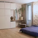 Rent 2 bedroom apartment of 45 m² in Paris