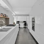 Rent 3 bedroom apartment of 2 m² in Manhattan