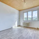 Pronajměte si 3 ložnic/e byt o rozloze 60 m² v Holýšov