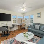 Rent 1 bedroom apartment of 65 m² in manhattan beach