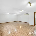 Rent 4 bedroom house in  Paralowie SA 5108                        