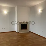 Rent 2 bedroom apartment of 95 m² in Castêlo da Maia