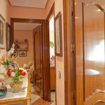 Rent 3 bedroom apartment in Seville