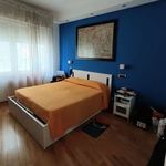Affitto 4 camera appartamento di 120 m² in Naples