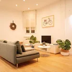 Rent a room of 1000 m² in madrid