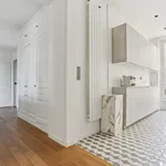 Rent 3 bedroom apartment of 135 m² in Paris