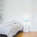 Rent a room of 98 m² in madrid