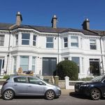 Rent 3 bedroom flat in South East England
