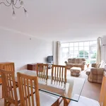 Rent 2 bedroom apartment of 92 m² in London