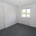 Rent 3 bedroom flat in Cardiff