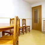 Alquilar 3 dormitorio apartamento en Valencia