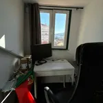 Rent a room of 110 m² in lisbon