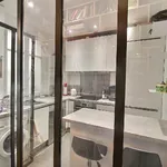 Appartement de 740 m² avec 2 chambre(s) en location à Paris