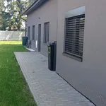 Pronajměte si 3 ložnic/e dům o rozloze 276 m² v Rajhrad