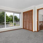 Rent 5 bedroom house in Ballarat Central