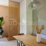 Rent 4 bedroom house of 185 m² in Milano