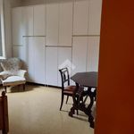 Affitto 5 camera appartamento di 95 m² in Parma