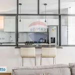 Rent 4 bedroom apartment of 170 m² in Milan