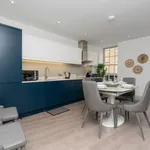 Rent 2 bedroom flat of 797 m² in Bath