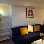 Rent 1 bedroom apartment of 528 m² in London