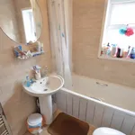 Rent 4 bedroom house in Leeds