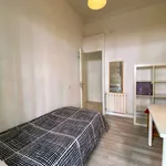 Rent a room of 120 m² in madrid