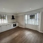 Rent 3 bedroom flat in Brighton