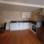 Rent 2 bedroom flat in Leicester