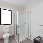 Rent 2 bedroom apartment in Donvale