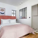 Rent 1 bedroom apartment of 43 m² in paris