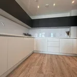 Rent 3 bedroom flat in North West England