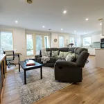 Rent 3 bedroom apartment in Malvern East