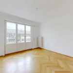 Rent 4 bedroom apartment of 66 m² in Geneva