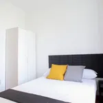 Rent 5 bedroom apartment in Valencia