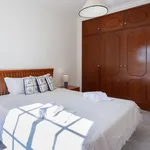 Rent 2 bedroom apartment of 70 m² in Portimão