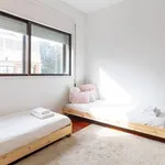 Rent 3 bedroom apartment of 100 m² in Porto